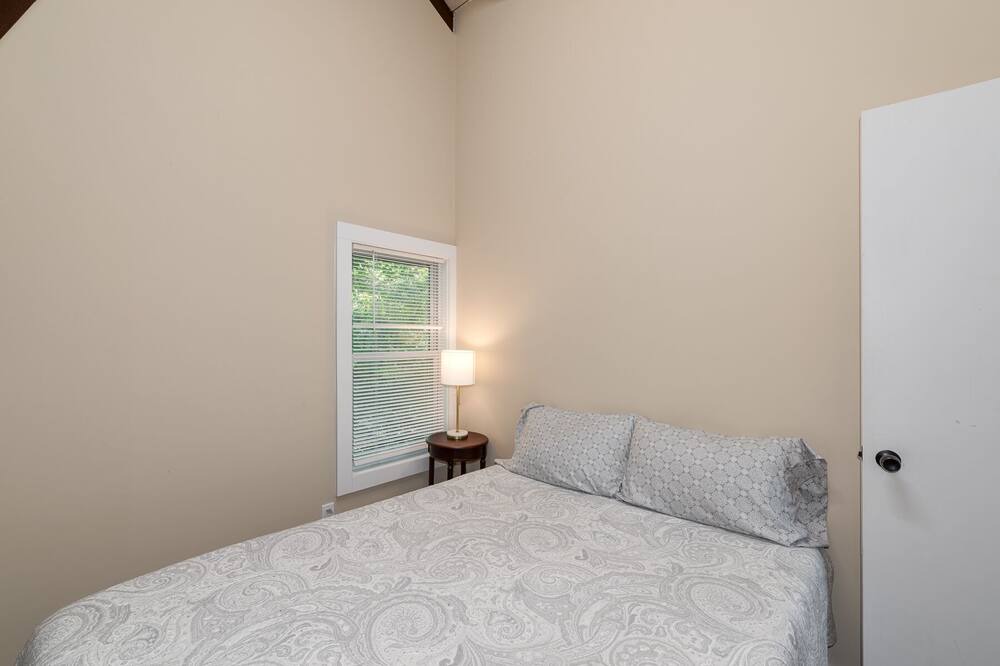 Photo of Bedroom in New Seabury