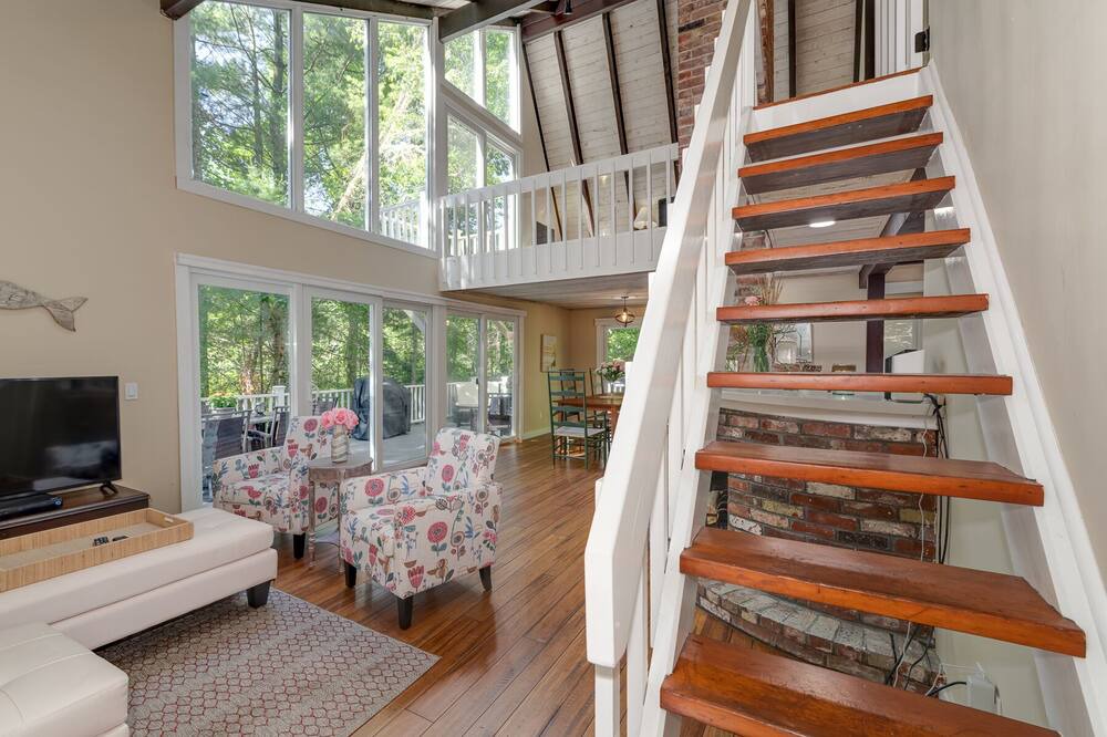 Photo of Livingroom in New Seabury