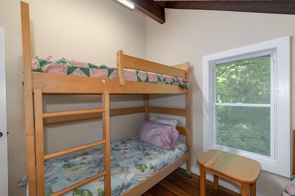 Photo of Bedroom in New Seabury