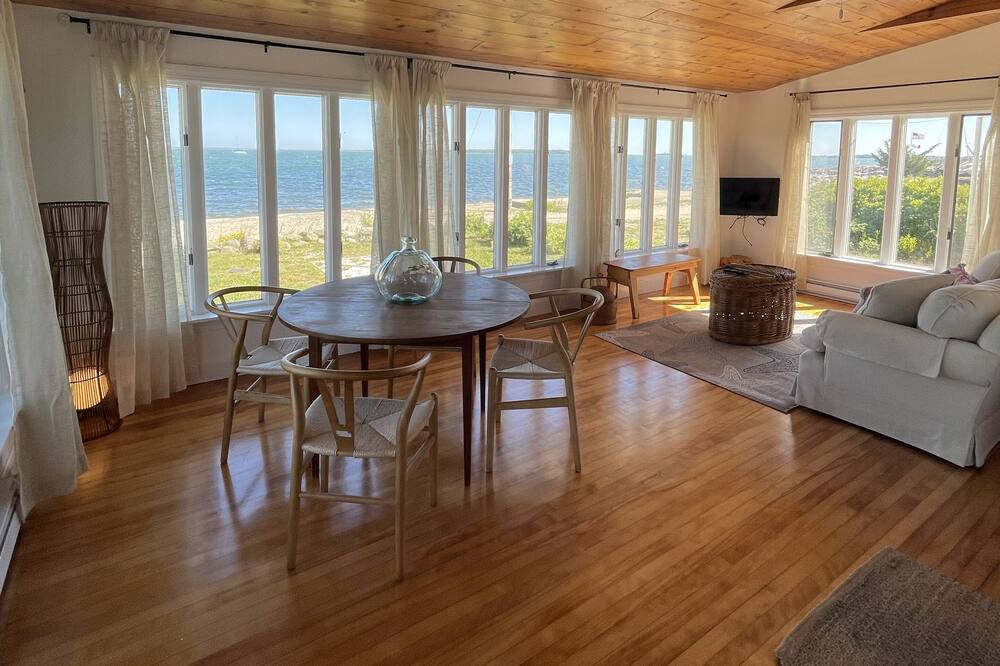 Photo of Bedroom in Mattapoisett Center