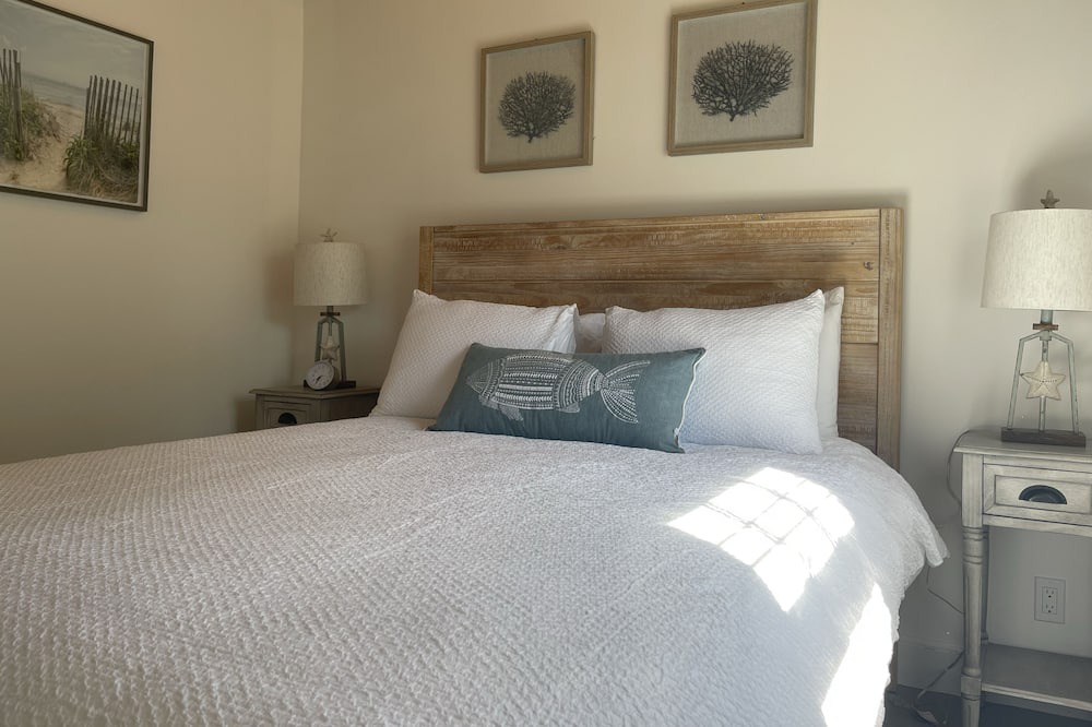 Photo of Bedroom in Mattapoisett Center