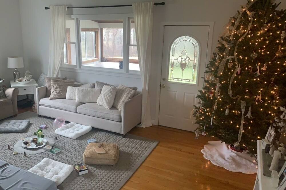 Photo of Livingroom in Stratham