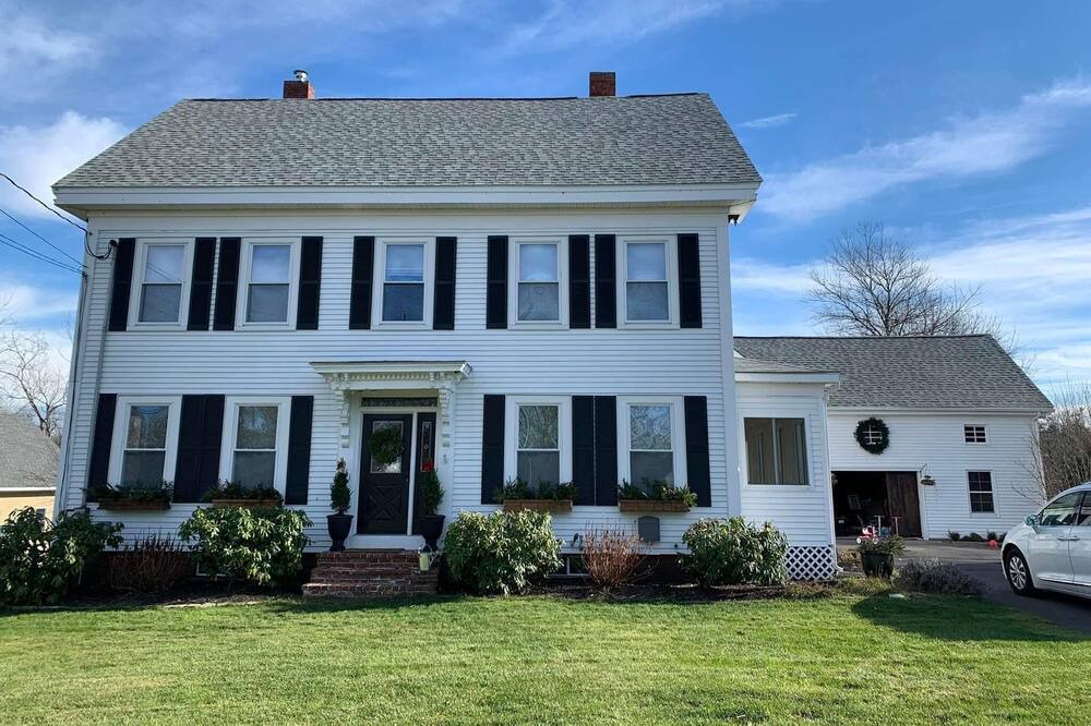 Photo of Outdoor in Stratham