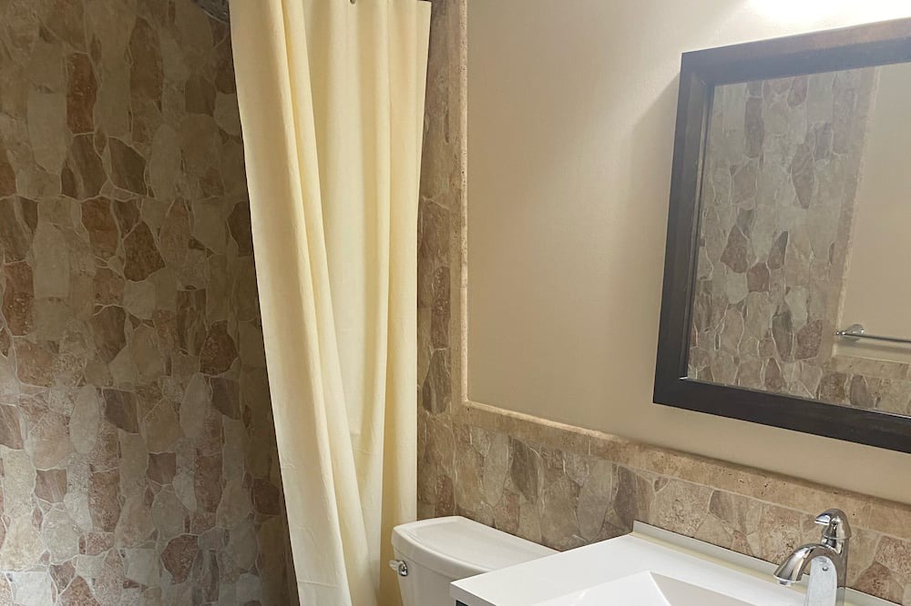 Photo of Bathroom in Town of Concord