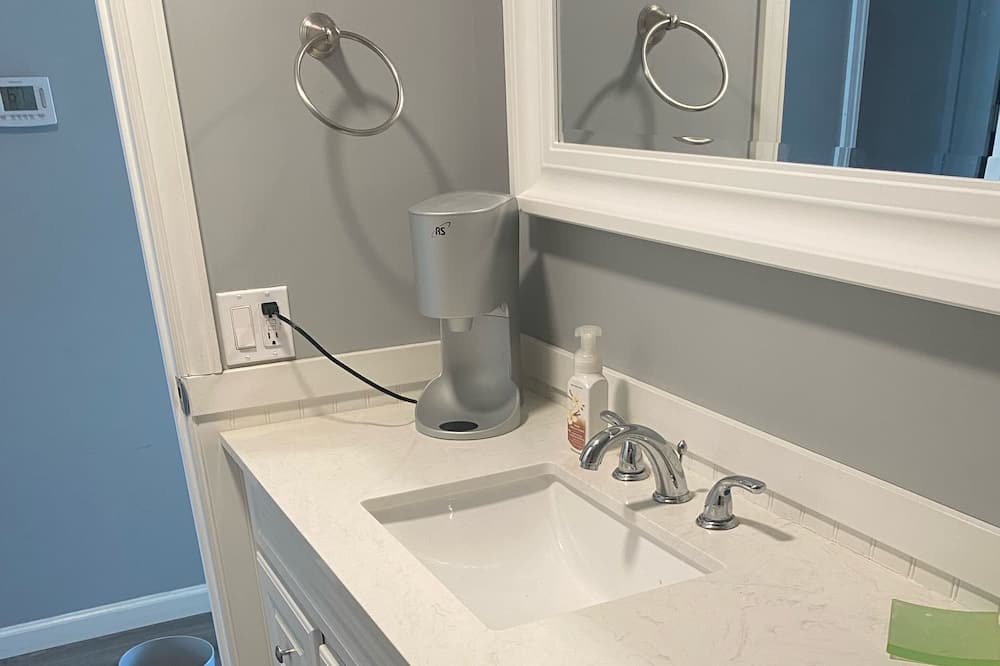 Photo of Bathroom in Town of Concord