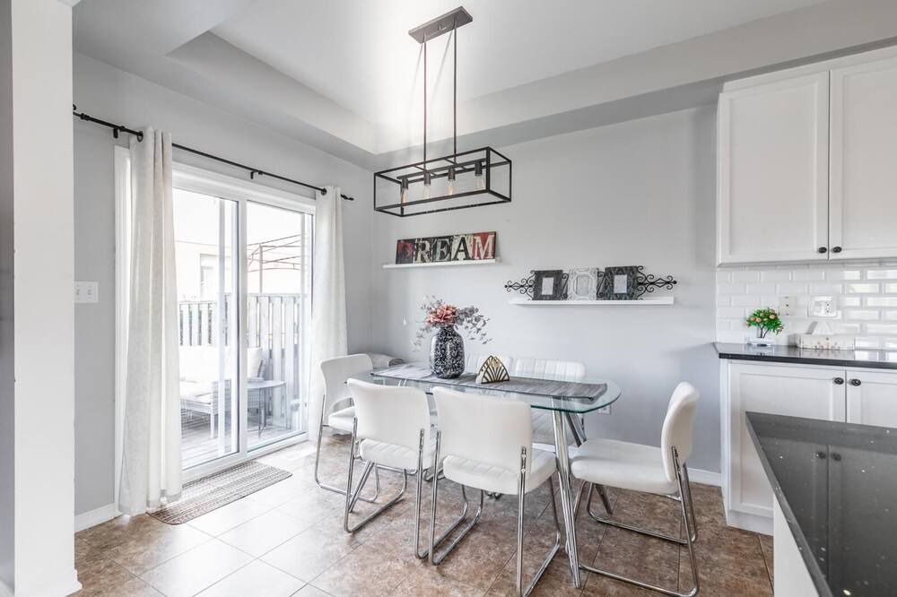 Photo of Kitchen in Stoney Creek