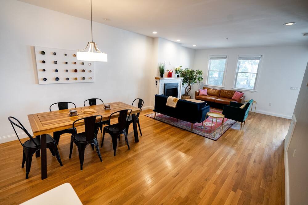 Photo of Bedroom in Porter Square