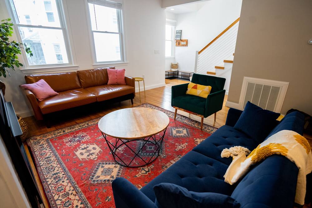 Photo of Livingroom in Porter Square