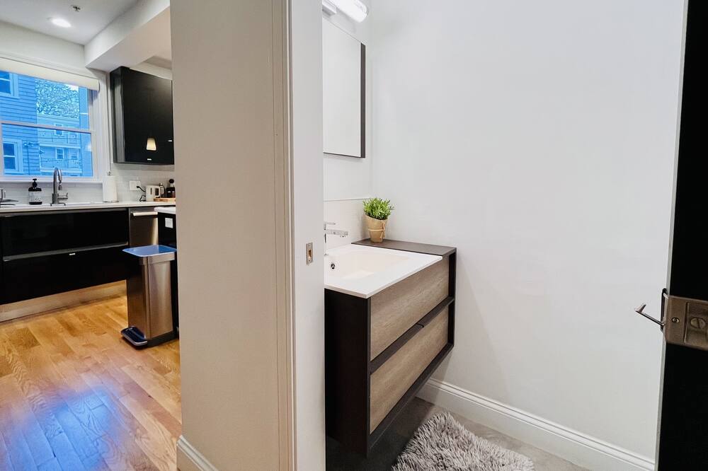 Photo of Bathroom in Porter Square
