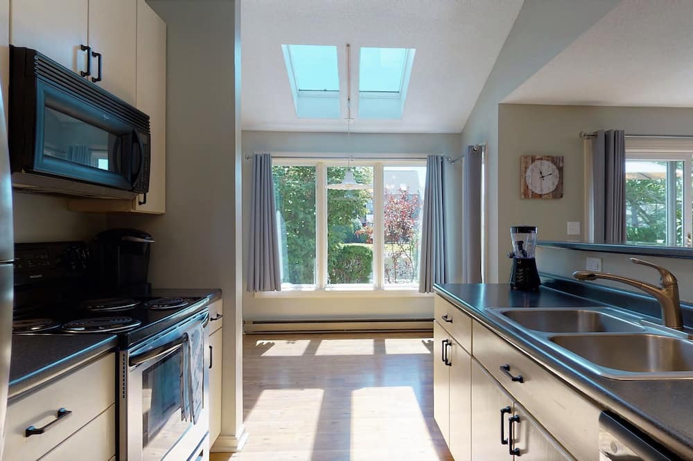 Photo of Kitchen in Ocean Park