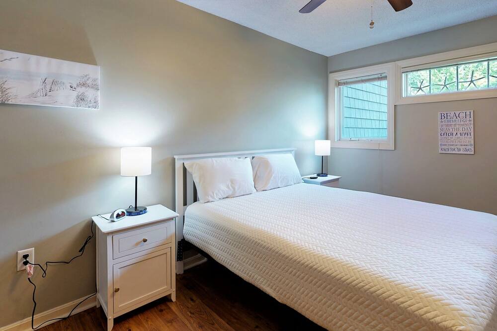 Photo of Bedroom in Ocean Park