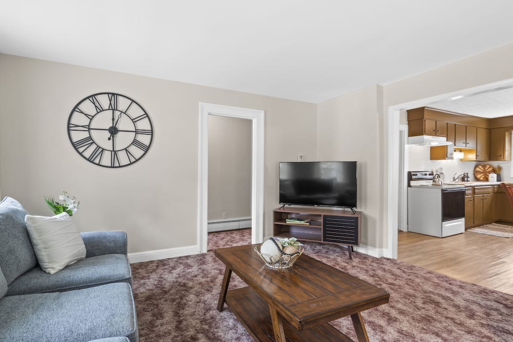Photo of Livingroom in Palmyra