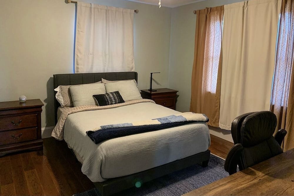 Photo of Bedroom in Tiverton
