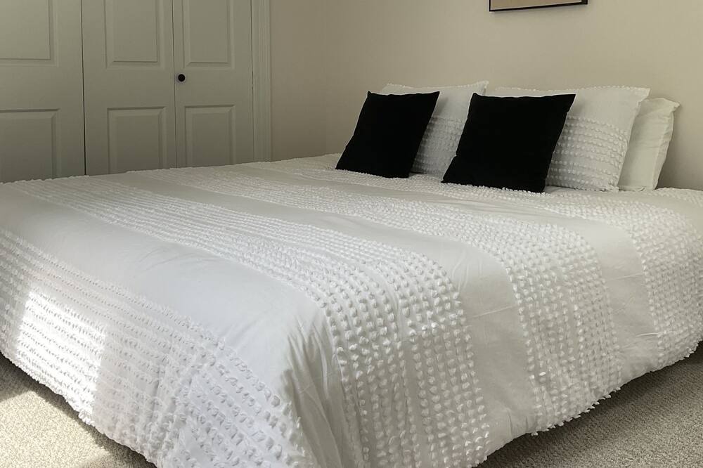 Photo of Bedroom in Conway