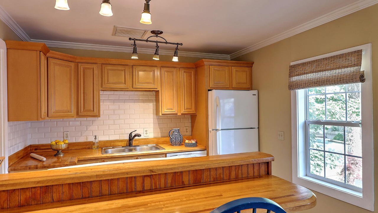 Photo of Kitchen in Off Broadway