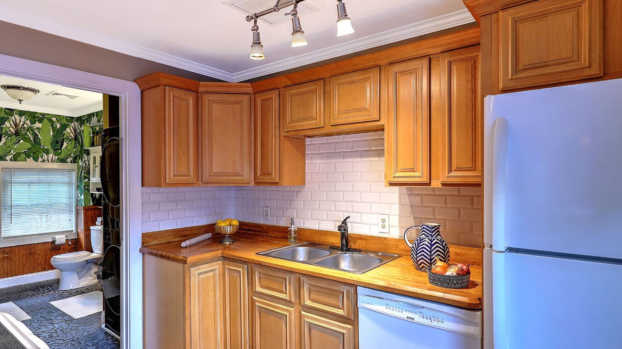 Photo of Kitchen in Off Broadway
