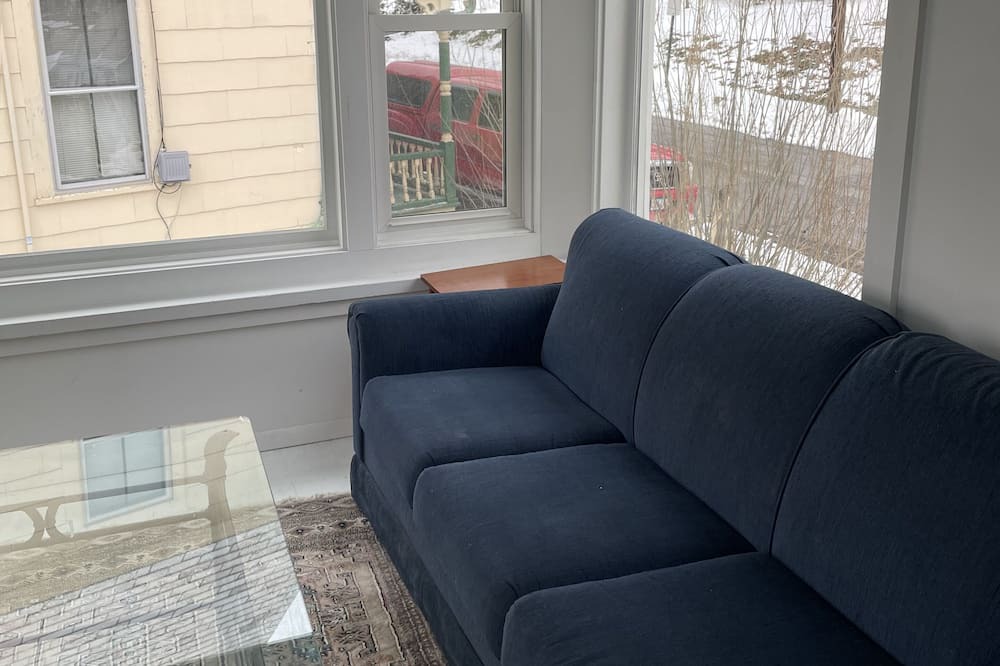 Photo of Livingroom in North Adams