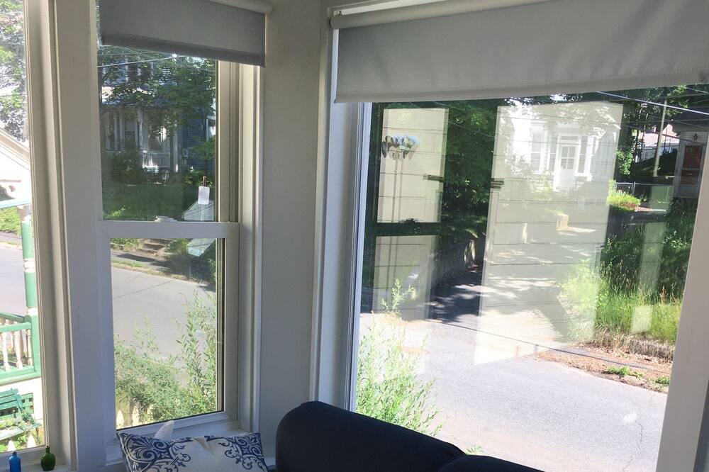 Photo of Livingroom in North Adams