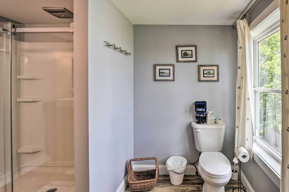 Photo of Bathroom in Hampton