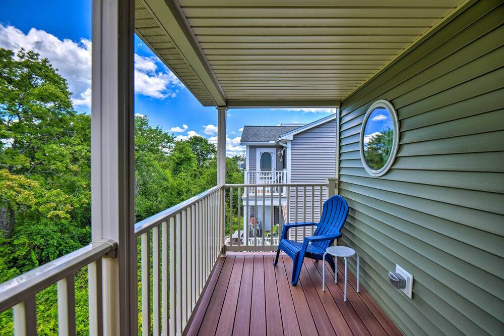 Photo of Patio Balcony in Hampton