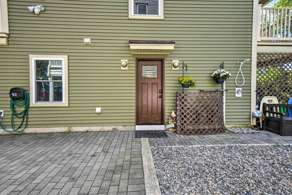 Photo of Outdoor in Hampton