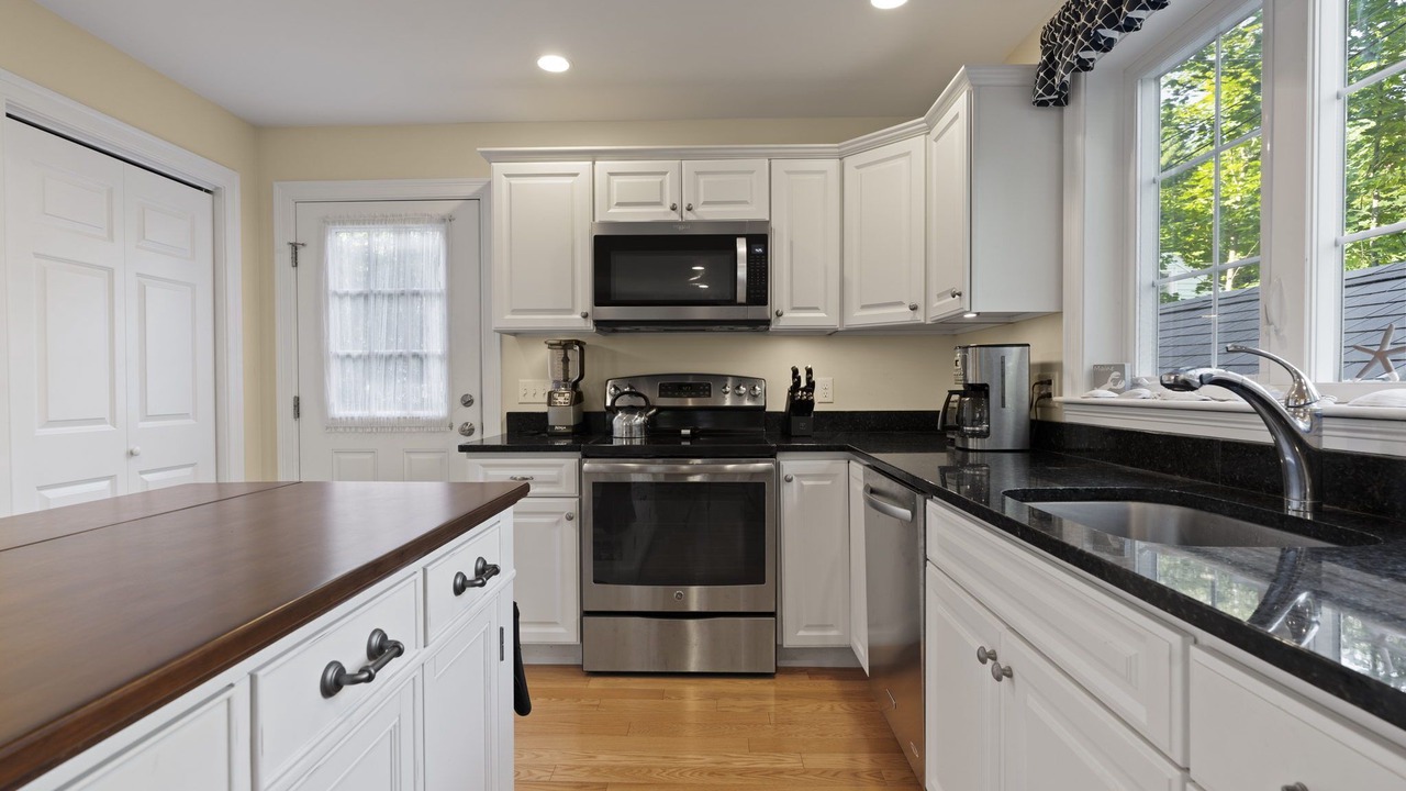 Photo of Kitchen in Ogunquit