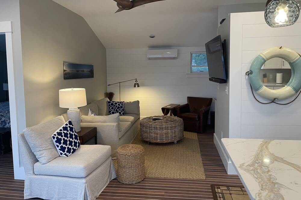 Photo of Livingroom in Dartmouth