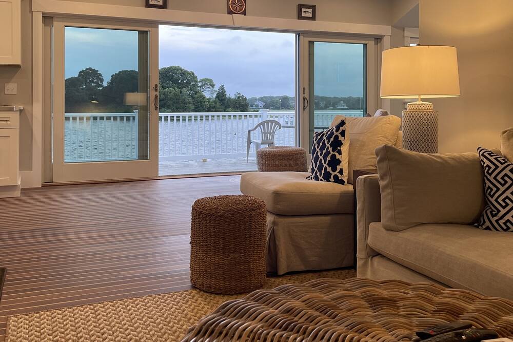 Photo of Livingroom in Dartmouth