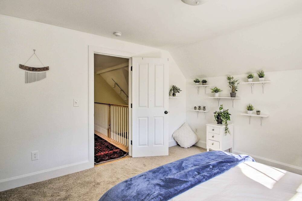 Photo of Bedroom in North Yarmouth