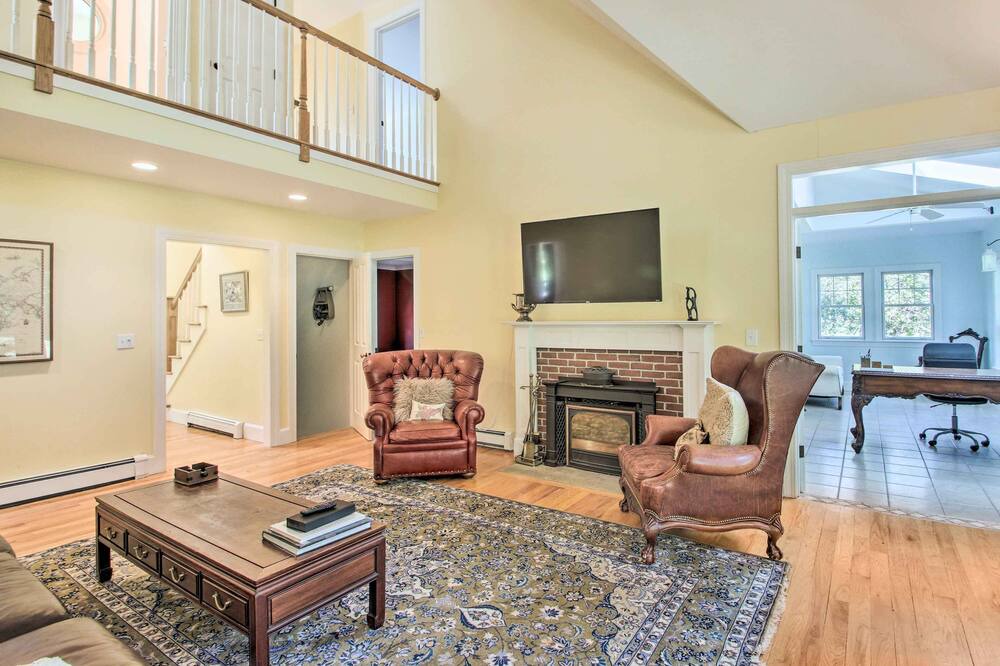 Photo of Livingroom in North Yarmouth