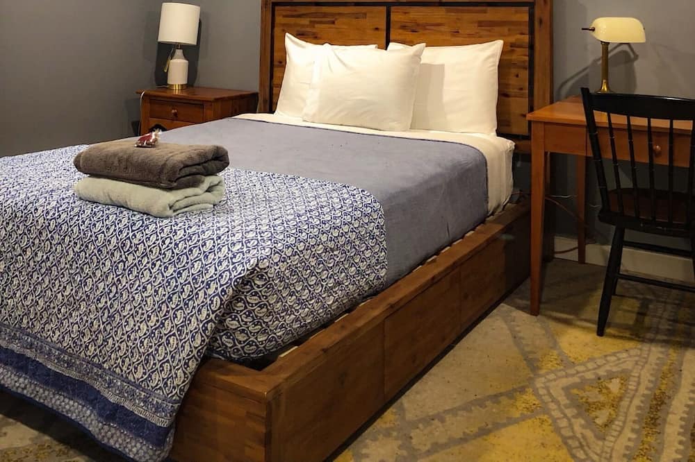 Photo of Bedroom in Hinsdale