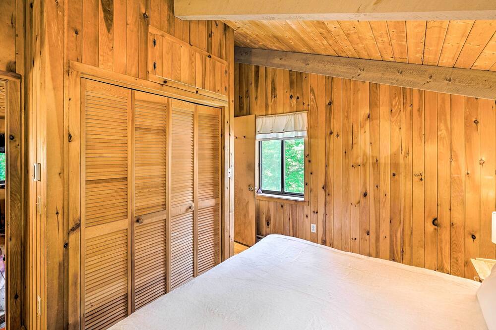 Photo of Bedroom in Otis