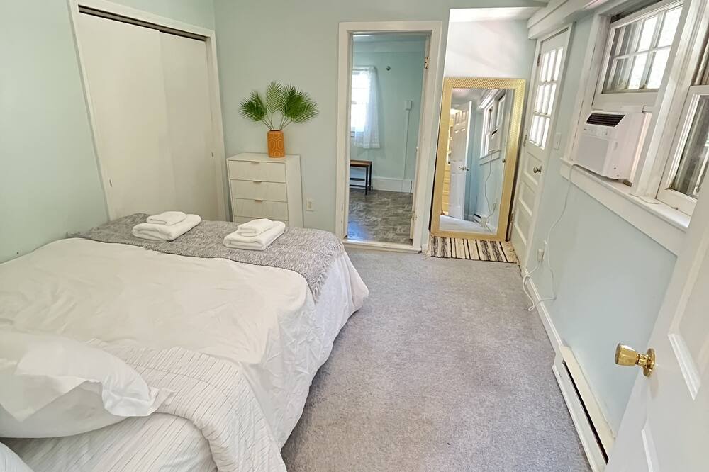 Photo of Bedroom in Niantic