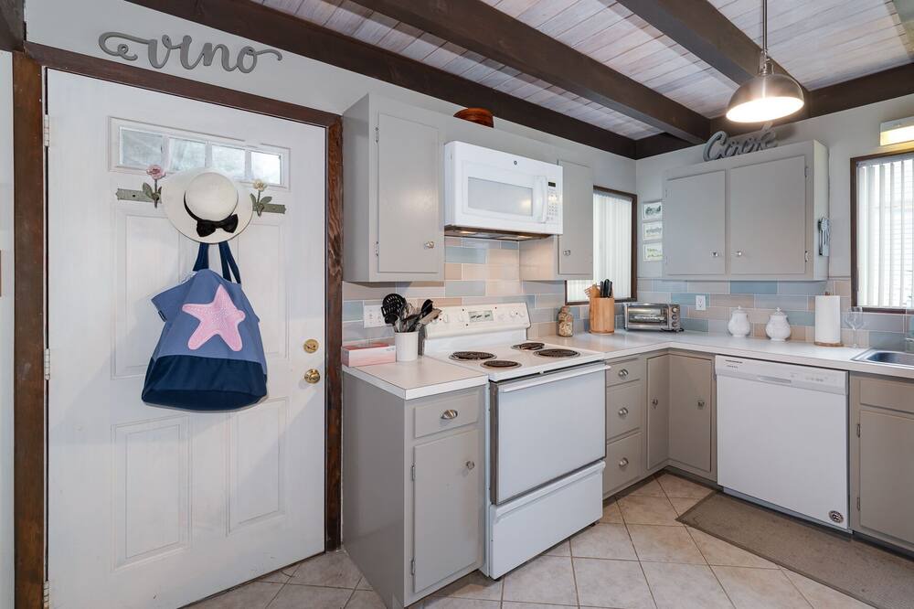 Photo of Kitchen in Summersea