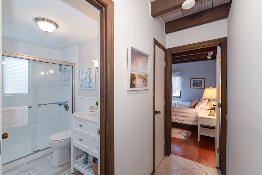 Photo of Bedroom in Summersea