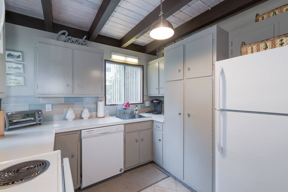 Photo of Kitchen in Summersea