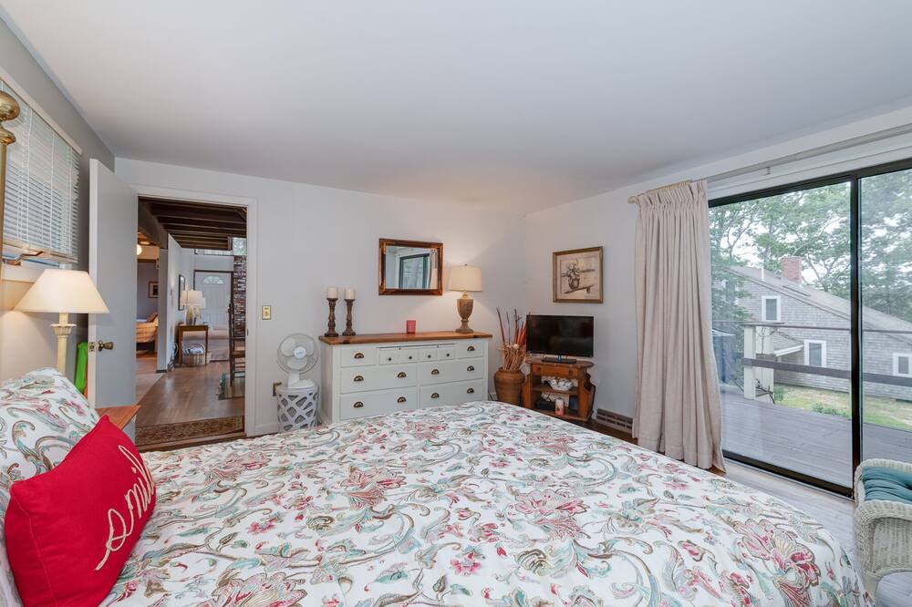 Photo of Bedroom in Summersea