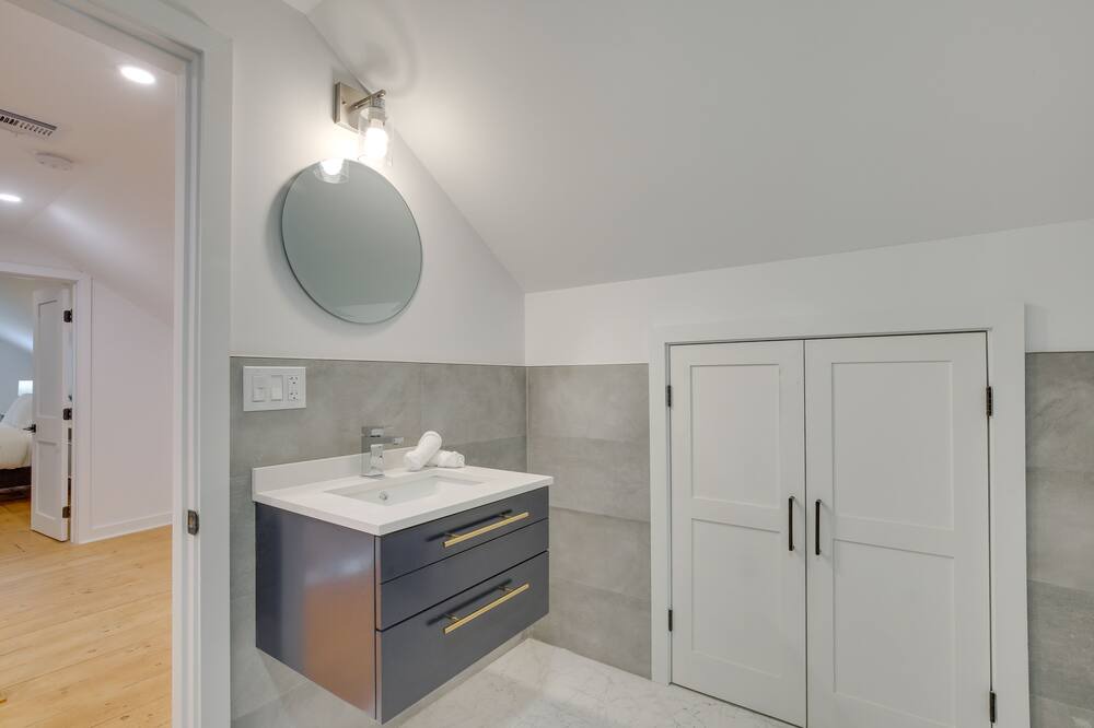 Photo of Bathroom in Sharon