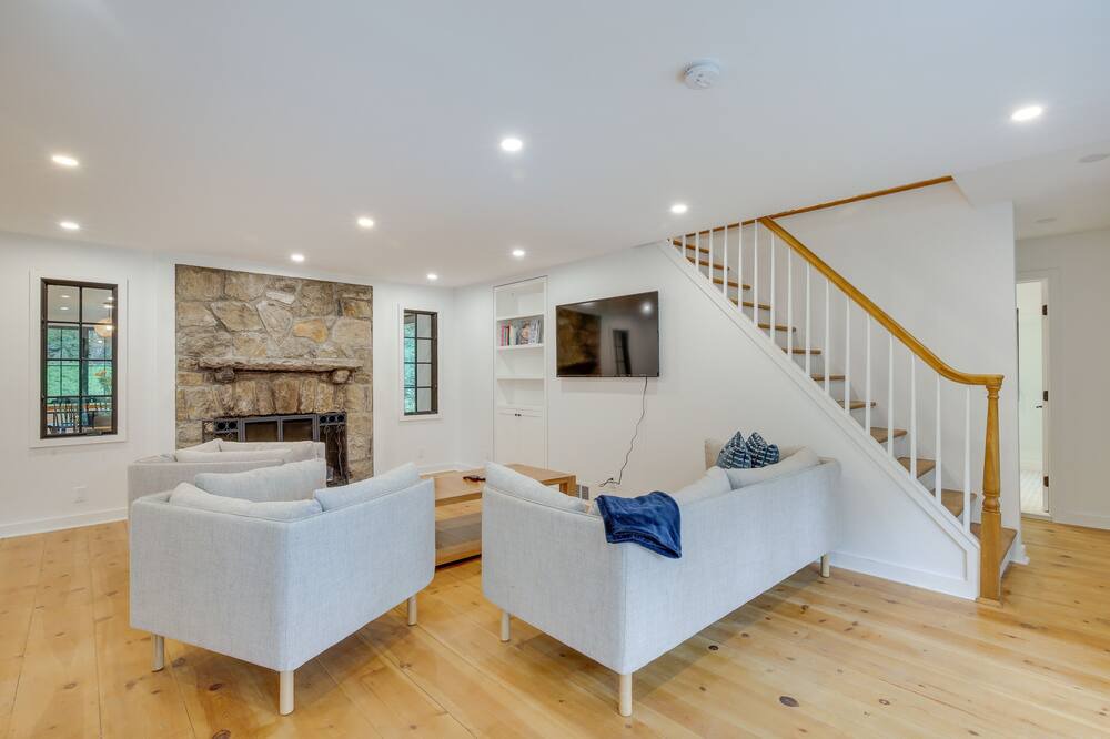 Photo of Livingroom in Sharon