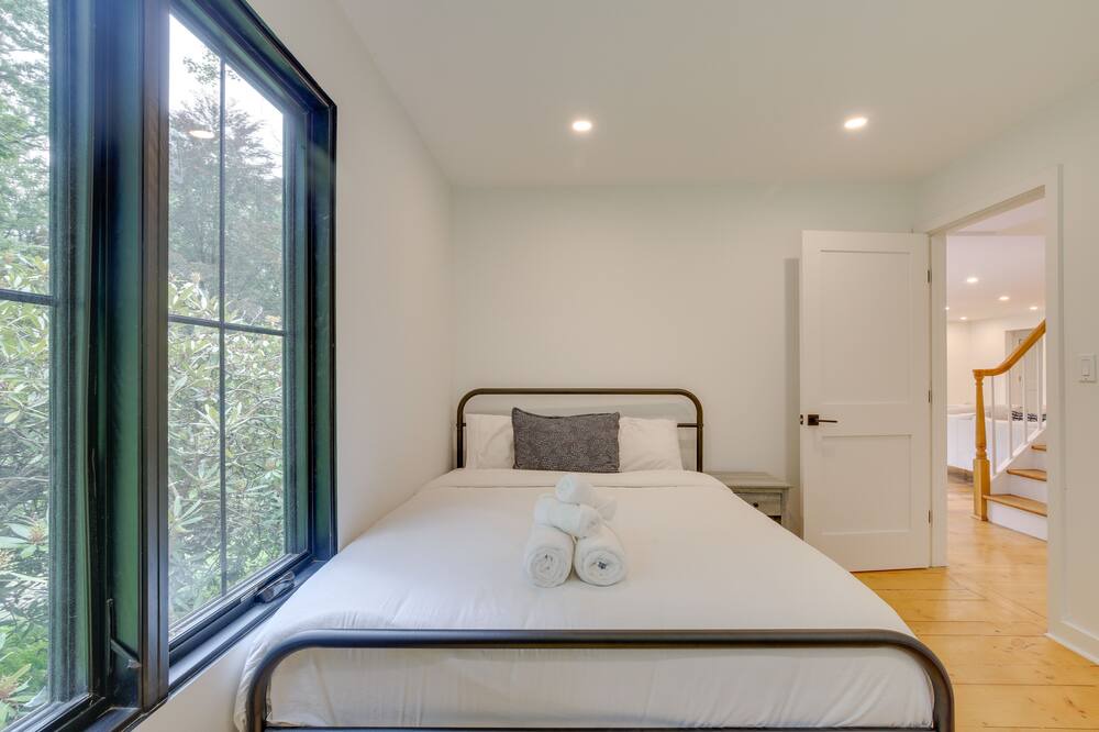 Photo of Bedroom in Sharon