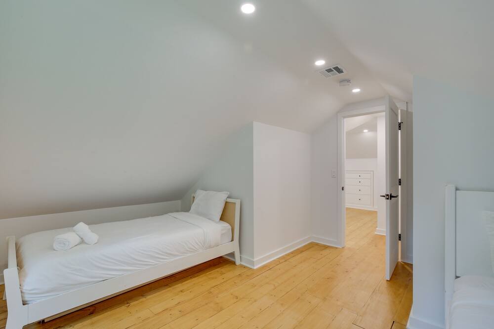Photo of Bedroom in Sharon
