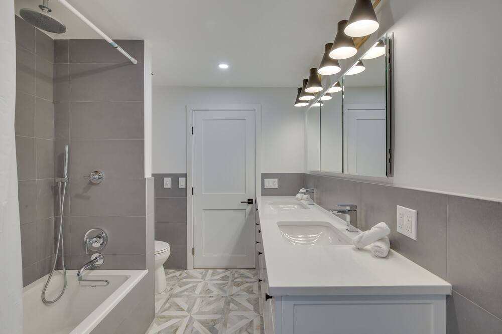 Photo of Bathroom in Sharon