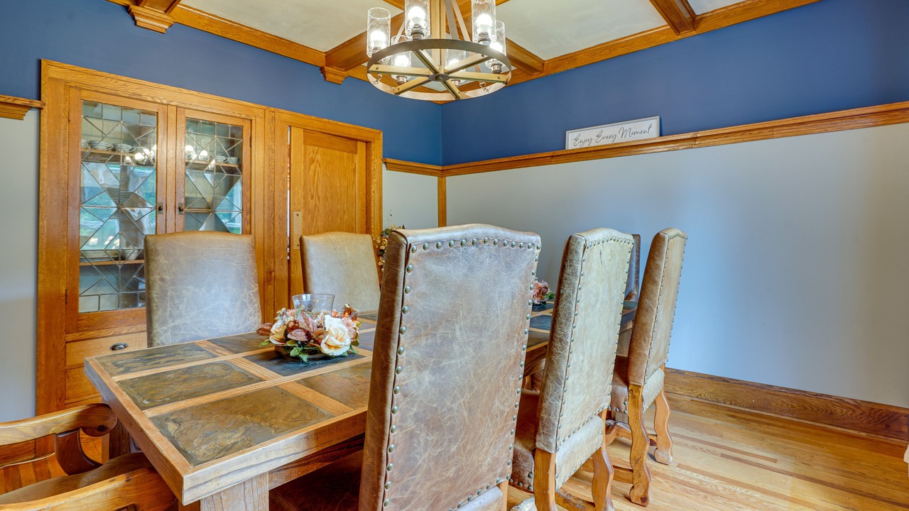 Photo of Bedroom in Utica