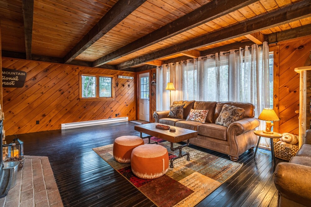 Photo of Livingroom in Thornton