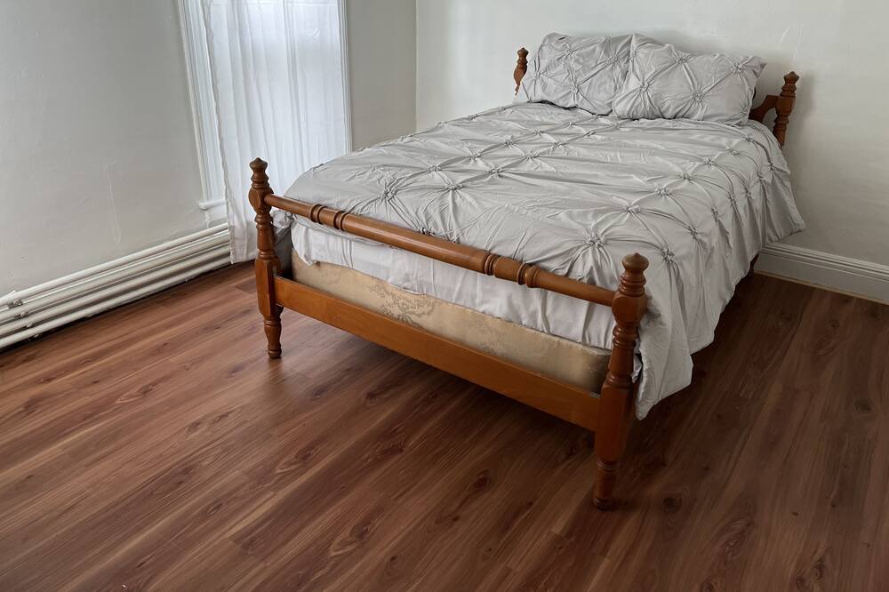 Photo of Bedroom in Southside