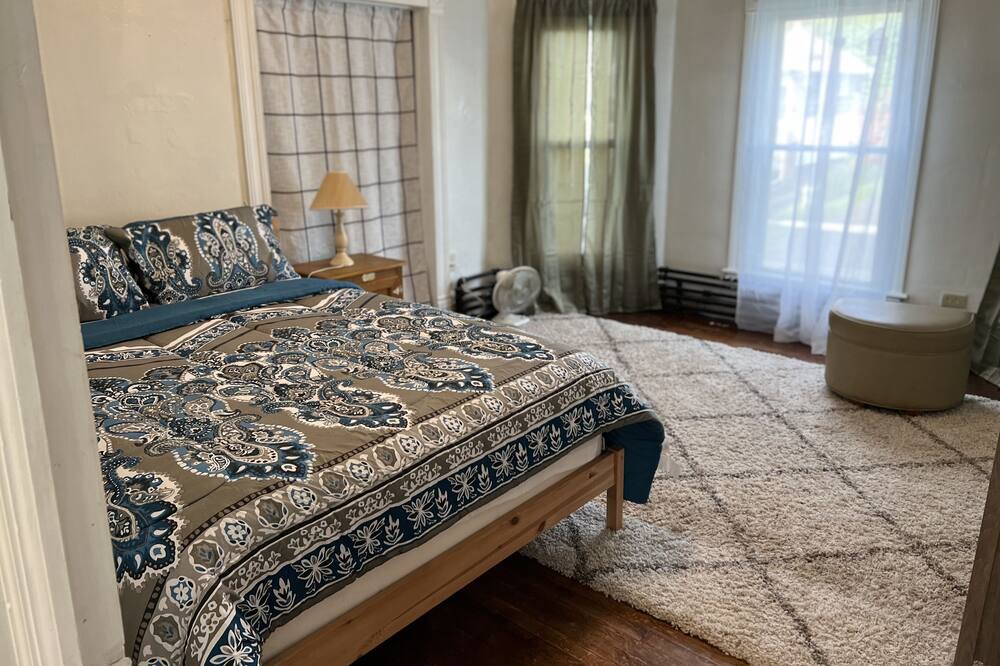 Photo of Bedroom in Southside