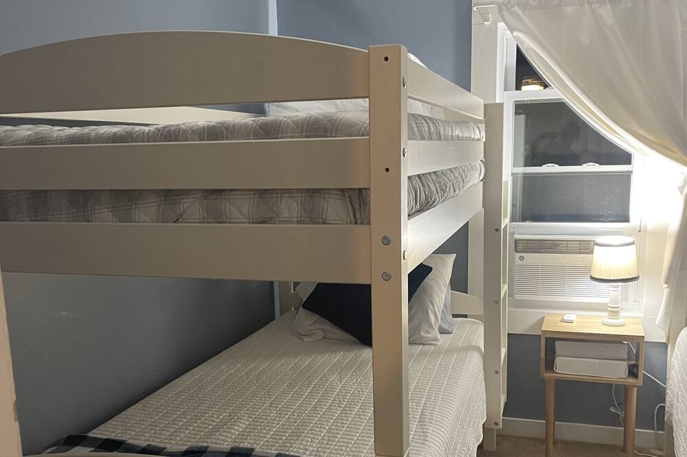 Photo of Bedroom in Troy
