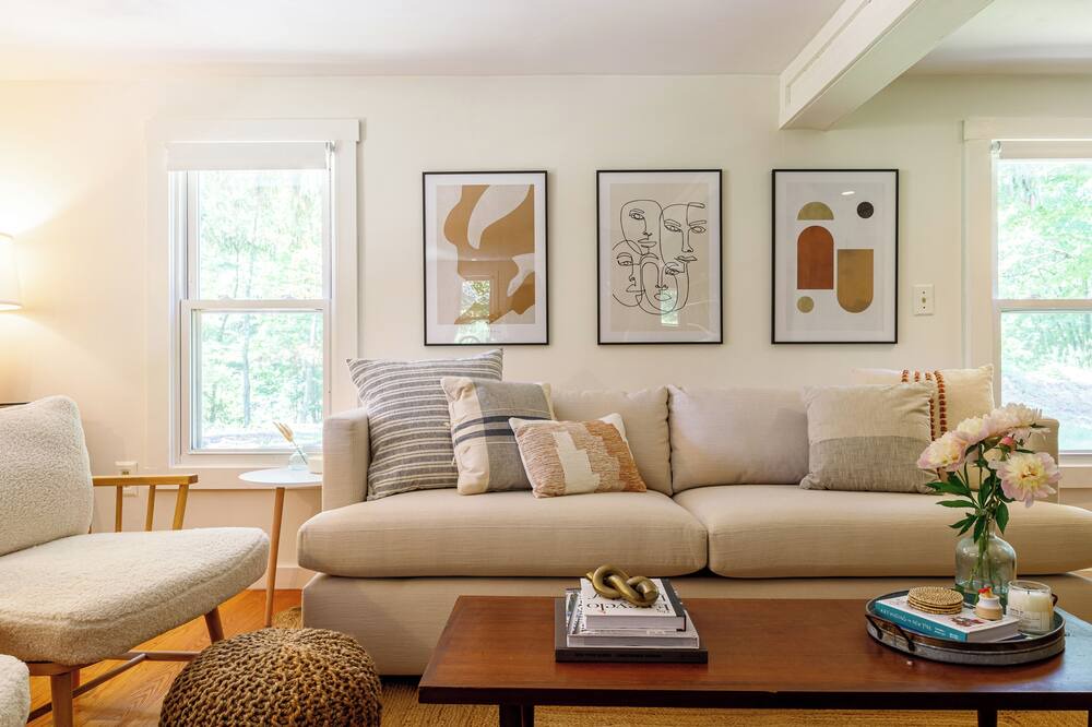 Photo of Livingroom in Rhinebeck