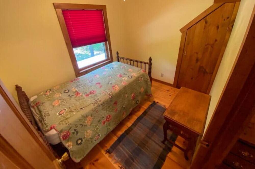 Photo of Bedroom in Forest Dale