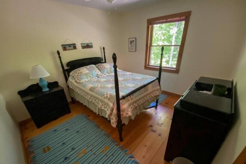 Photo of Bedroom in Forest Dale